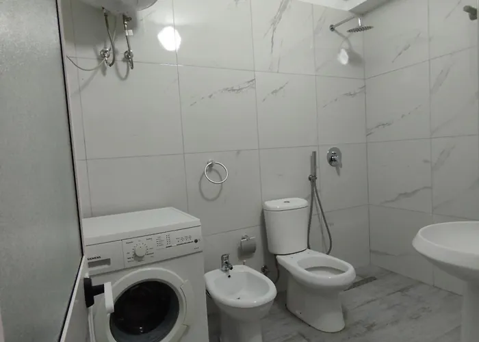 Apartment , Free Parking & Balcony