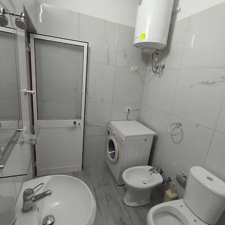 , Free Parking & Balcony