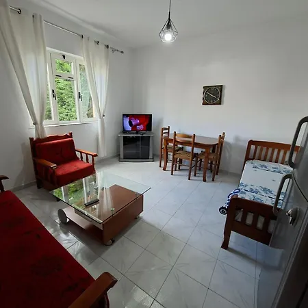 , Free Parking & Balcony Апартаменты