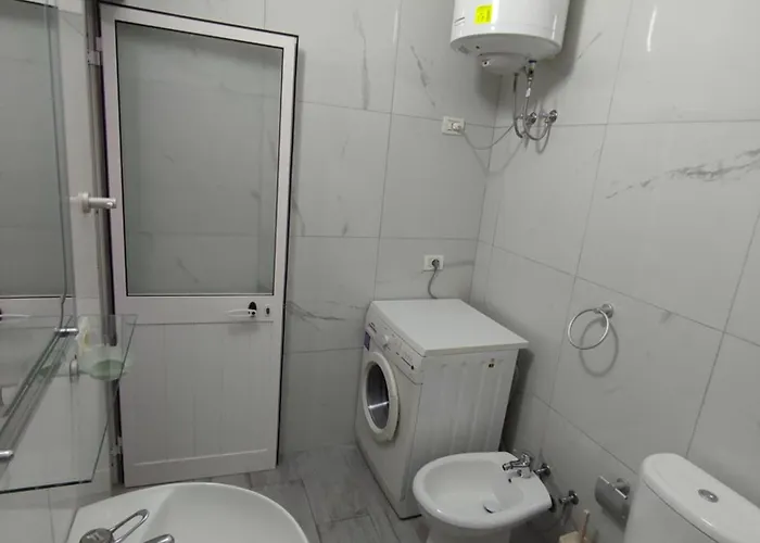 , Free Parking & Balcony