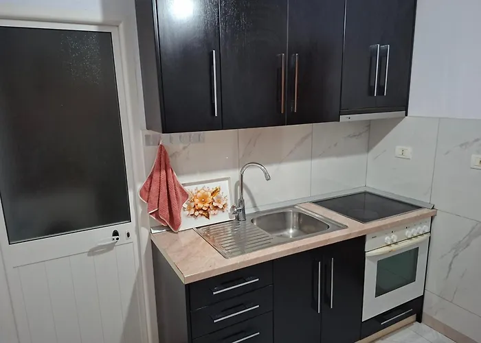 Lejlighed , Free Parking & Balcony Tirana